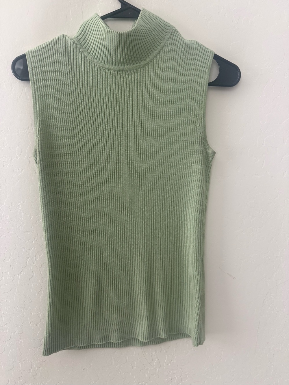 croft & barrow Sleeveless Ribbed Turtleneck Tank in Sage Green